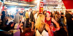 Crowd at Queen of Bradgate pub