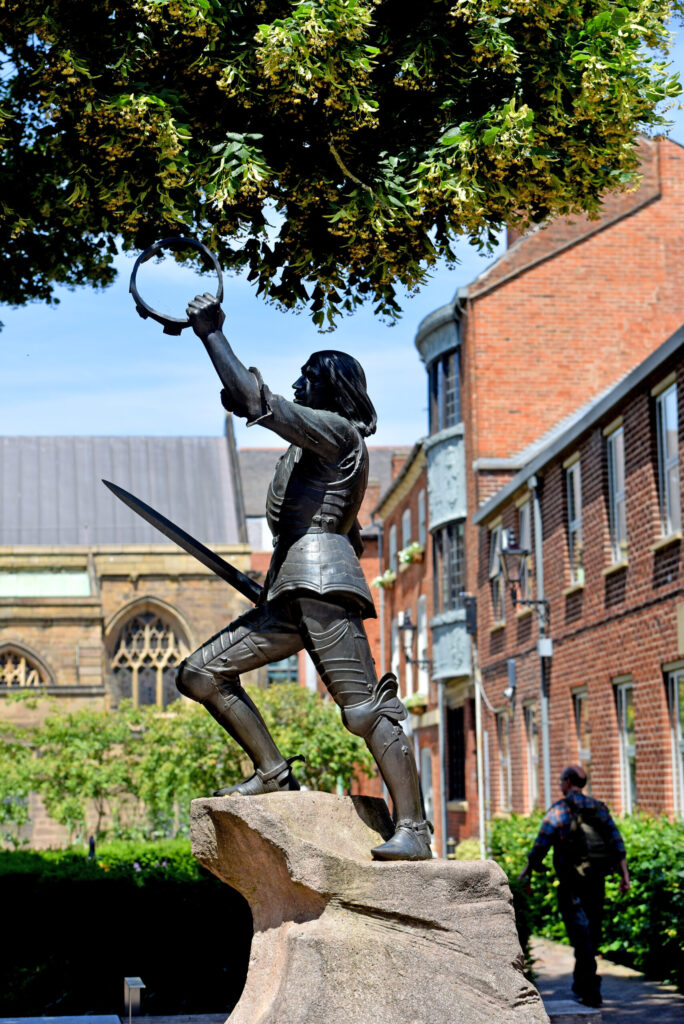 King Richard III statue