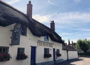 exterior of thatched pub