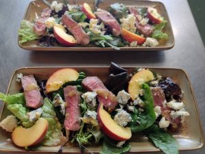 beef and blue cheese salad