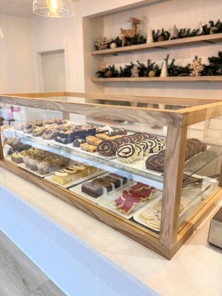 Lucy's Cakes counter