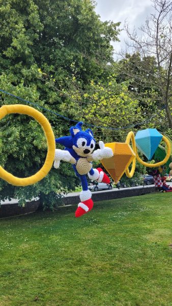Cosby Yarn Bomb Sonic the Hedgehog