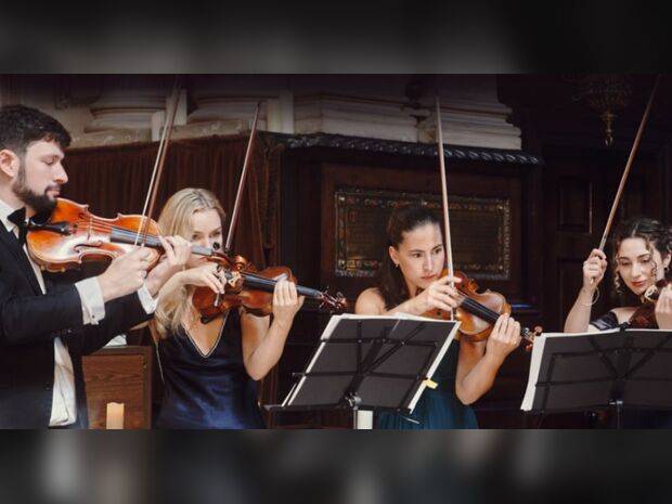 Vivaldi Four Seasons at Christmas